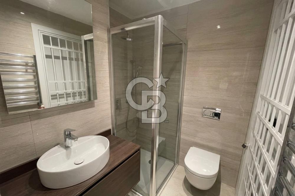 Suadiye Sahilde Havuzlu Binada SATILIK 3+1