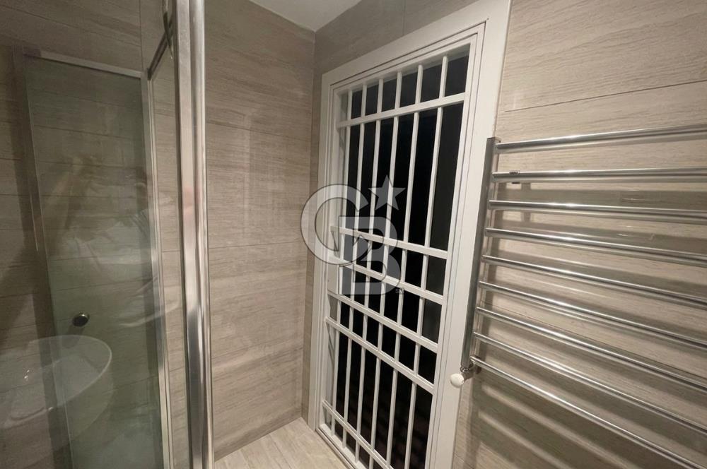 Suadiye Sahilde Havuzlu Binada SATILIK 3+1