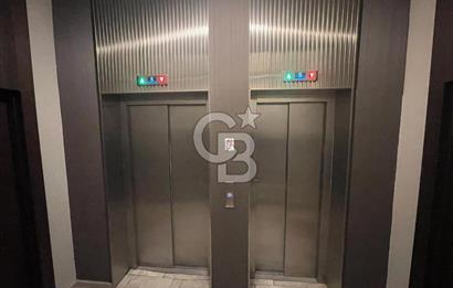 Suadiye Sahilde Havuzlu Binada SATILIK 3+1