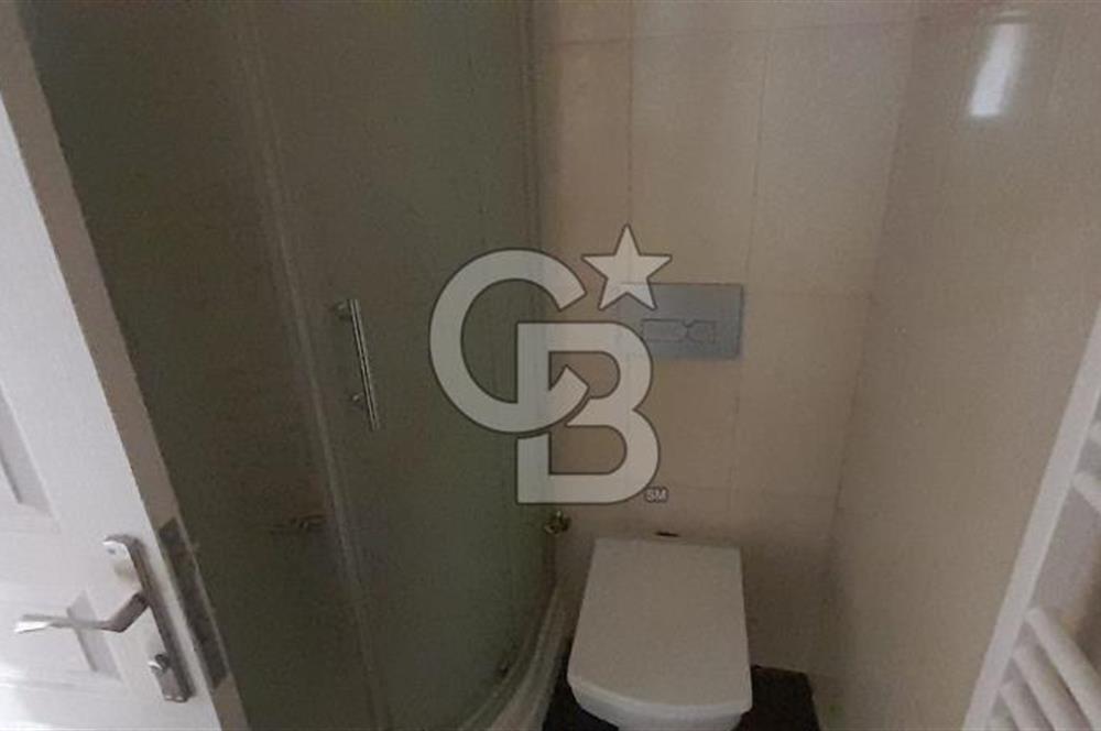 KARŞIYAKA'nın EN HAREKETLİ BÖLGESİNDE BULUNAN DAİREMİZ 3+1 OLUP 2.KATTADIR