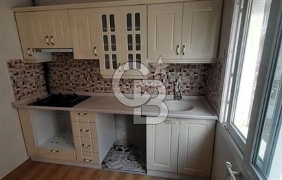 KARŞIYAKA'nın EN HAREKETLİ BÖLGESİNDE BULUNAN DAİREMİZ 3+1 OLUP 2.KATTADIR