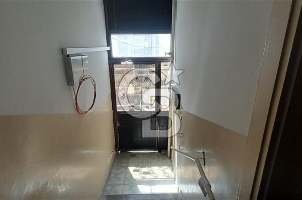 KARŞIYAKA SAHİL ARKASI 3+1 EŞYALI YÜKSEK ZEMİN DAİRE