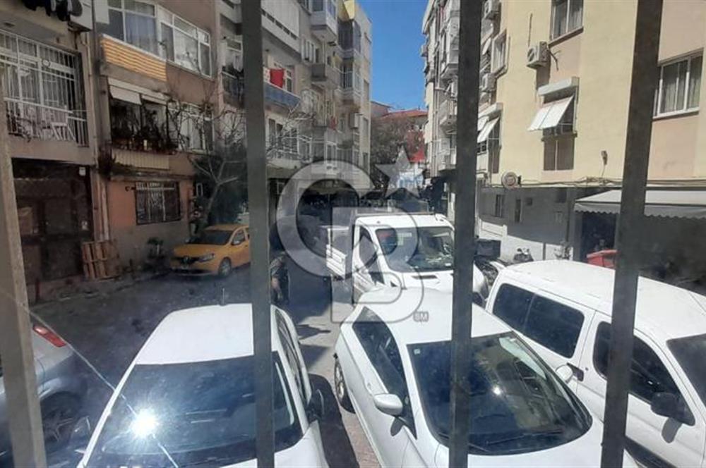 KARŞIYAKA SAHİL ARKASI 3+1 EŞYALI YÜKSEK ZEMİN DAİRE