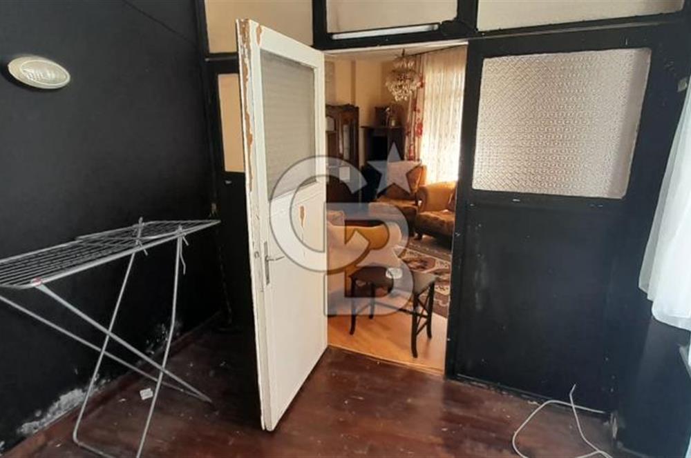 KARŞIYAKA SAHİL ARKASI 3+1 EŞYALI YÜKSEK ZEMİN DAİRE