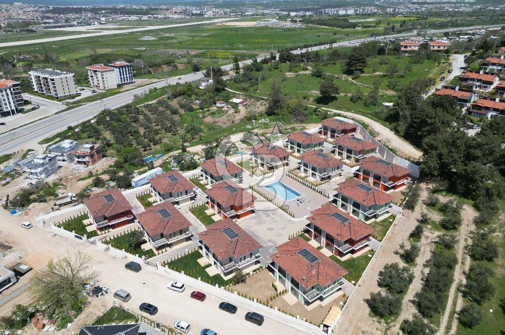 ÇANAKKALE MERKEZ BARBAROS ADLİYE BÖLGESİNDE SATILIK 3+1 VİLLA