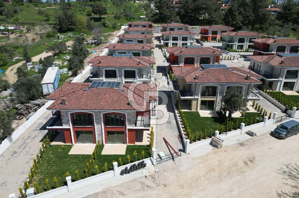 ÇANAKKALE MERKEZ BARBAROS ADLİYE BÖLGESİNDE SATILIK 3+1 VİLLA