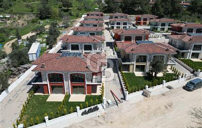 ÇANAKKALE MERKEZ BARBAROS ADLİYE BÖLGESİNDE SATILIK 3+1 VİLLA