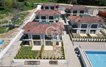 ÇANAKKALE MERKEZ BARBAROS ADLİYE BÖLGESİNDE SATILIK 3+1 VİLLA