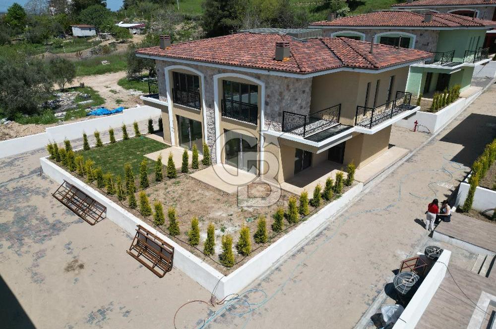 ÇANAKKALE MERKEZ BARBAROS ADLİYE BÖLGESİNDE SATILIK 3+1 VİLLA