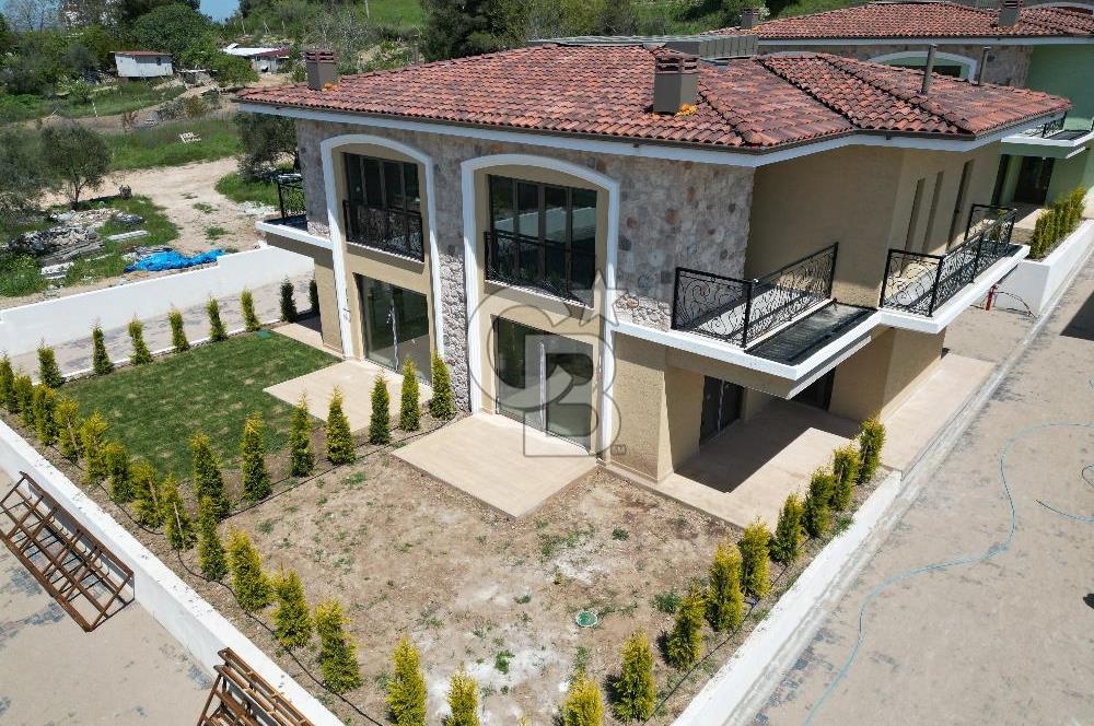 ÇANAKKALE MERKEZ BARBAROS ADLİYE BÖLGESİNDE SATILIK 3+1 VİLLA