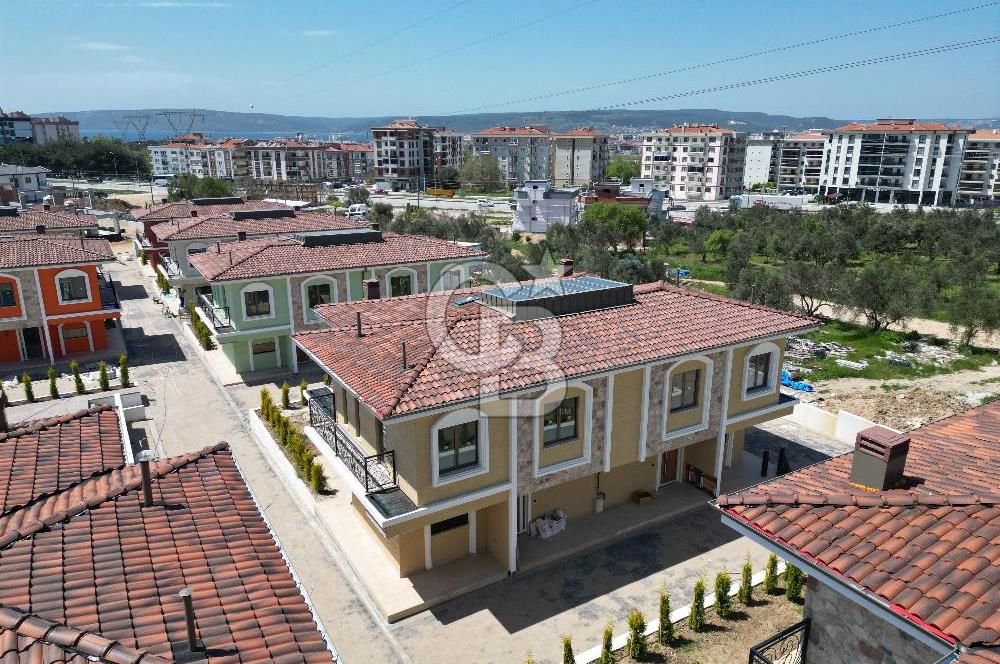 ÇANAKKALE MERKEZ BARBAROS ADLİYE BÖLGESİNDE SATILIK 3+1 VİLLA
