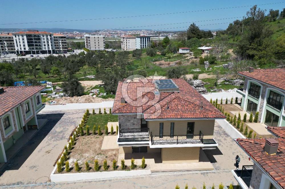 ÇANAKKALE MERKEZ BARBAROS ADLİYE BÖLGESİNDE SATILIK 3+1 VİLLA