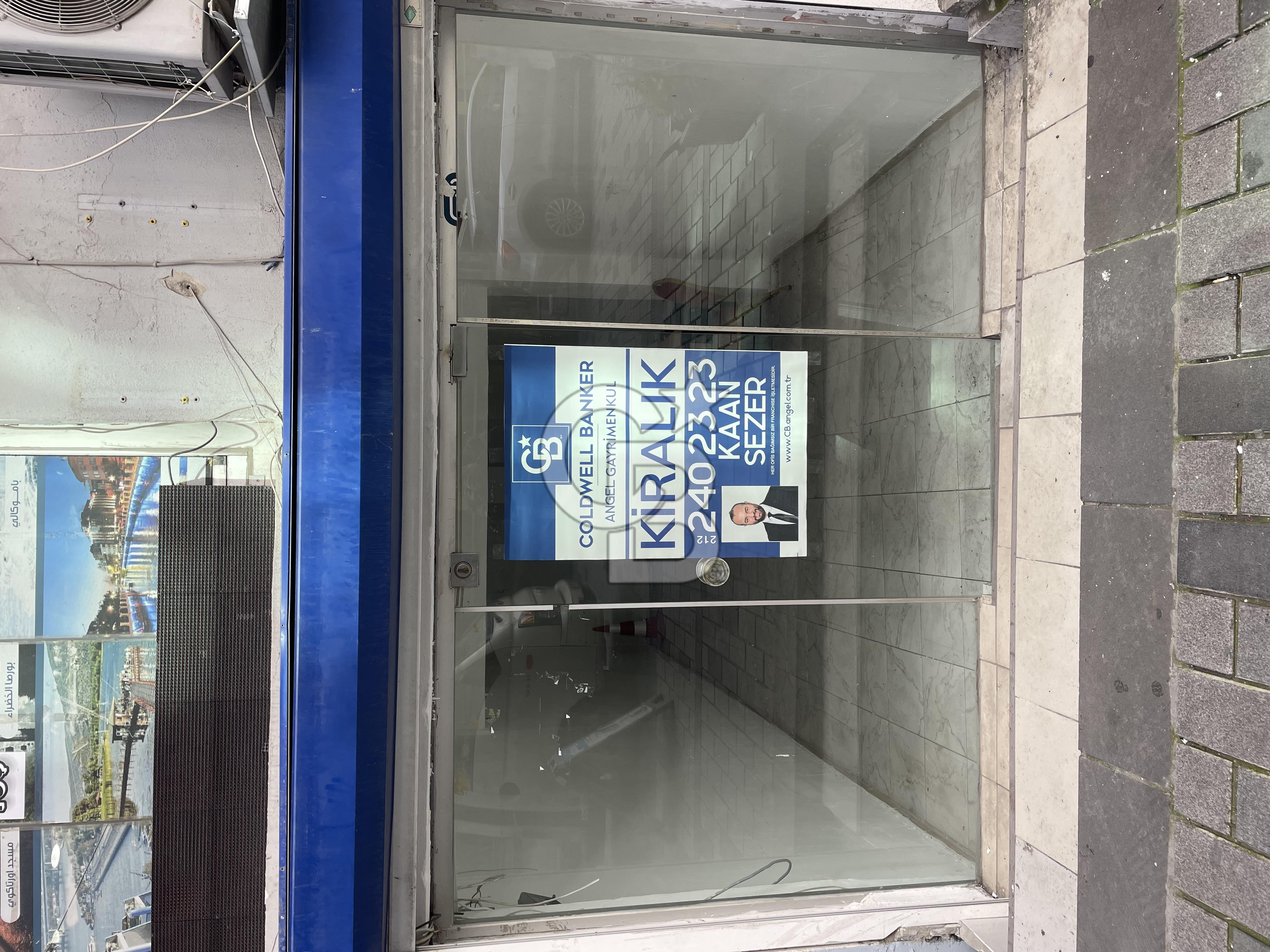 BEYOĞLU TALİMHANEDE HARİKA KONUMLU SATILIK DÜKKAN