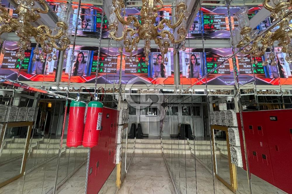 FATİH AKSARAY TRAMVAY DURAĞI KİRALIK TİCARİ BİNA