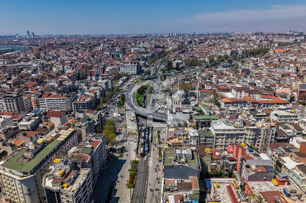 FATİH AKSARAY TRAMVAY DURAĞI KİRALIK TİCARİ BİNA