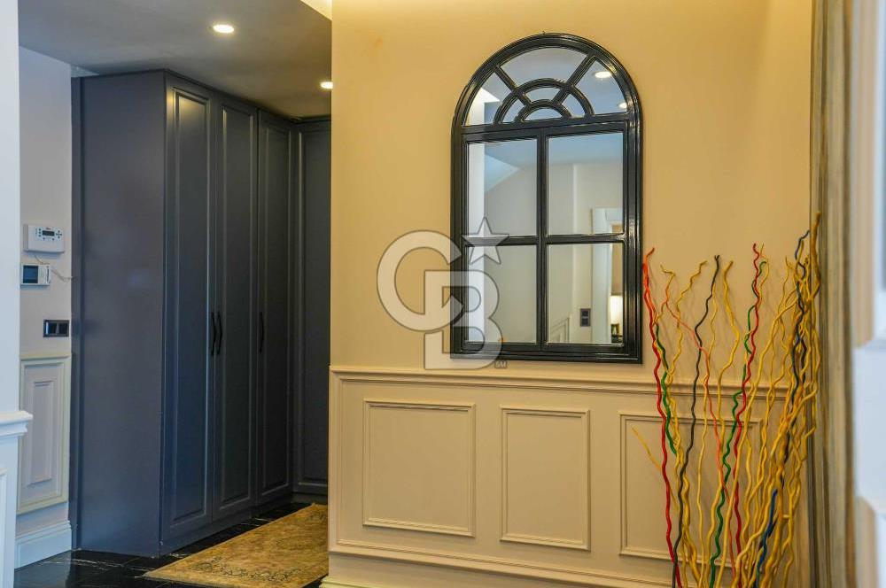 ANADOLU FENERİNDE BOĞAZ MANZARALI SATILIK VİLLA