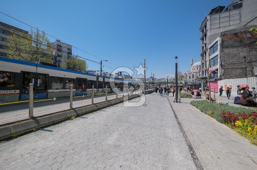 FATİH AKSARAY TRAMVAY DURAĞI KİRALIK TİCARİ BİNA