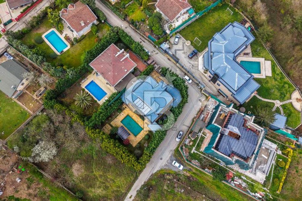 ÖMERLİ DE 1.100 m2 SATILIK MALİKANE