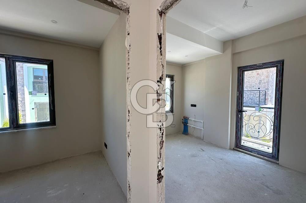 ÇANAKKALE MERKEZ BARBAROS ADLİYE BÖLGESİNDE SATILIK 3+1 VİLLA