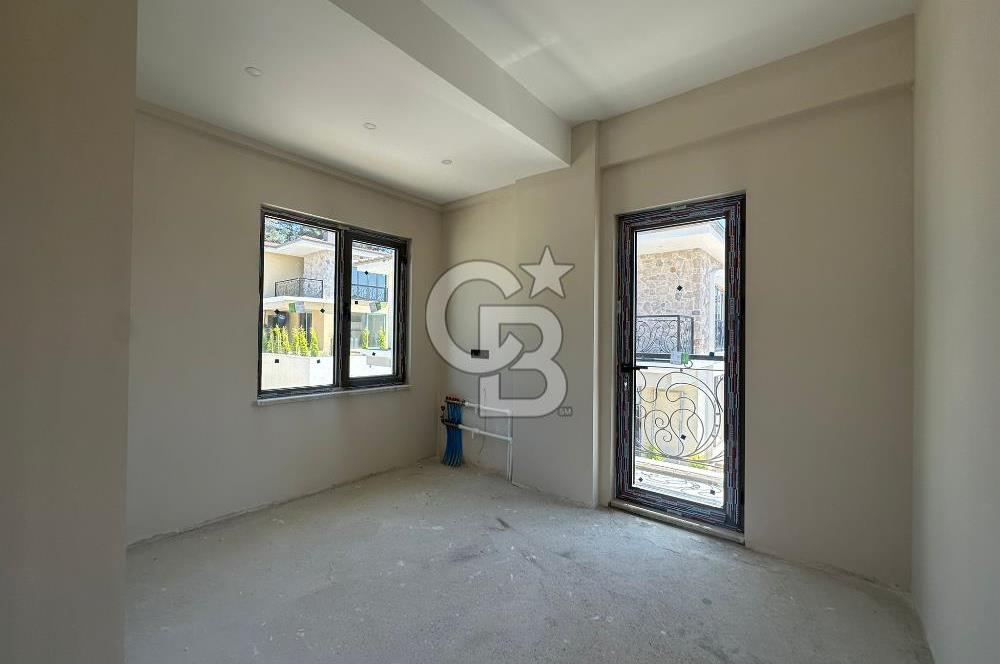 ÇANAKKALE MERKEZ BARBAROS ADLİYE BÖLGESİNDE SATILIK 3+1 VİLLA