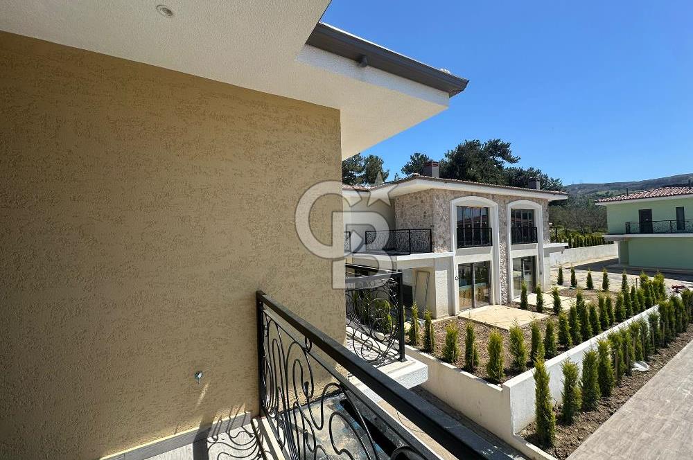 ÇANAKKALE MERKEZ BARBAROS ADLİYE BÖLGESİNDE SATILIK 3+1 VİLLA