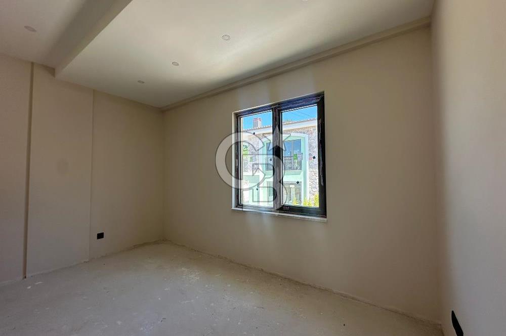 ÇANAKKALE MERKEZ BARBAROS ADLİYE BÖLGESİNDE SATILIK 3+1 VİLLA