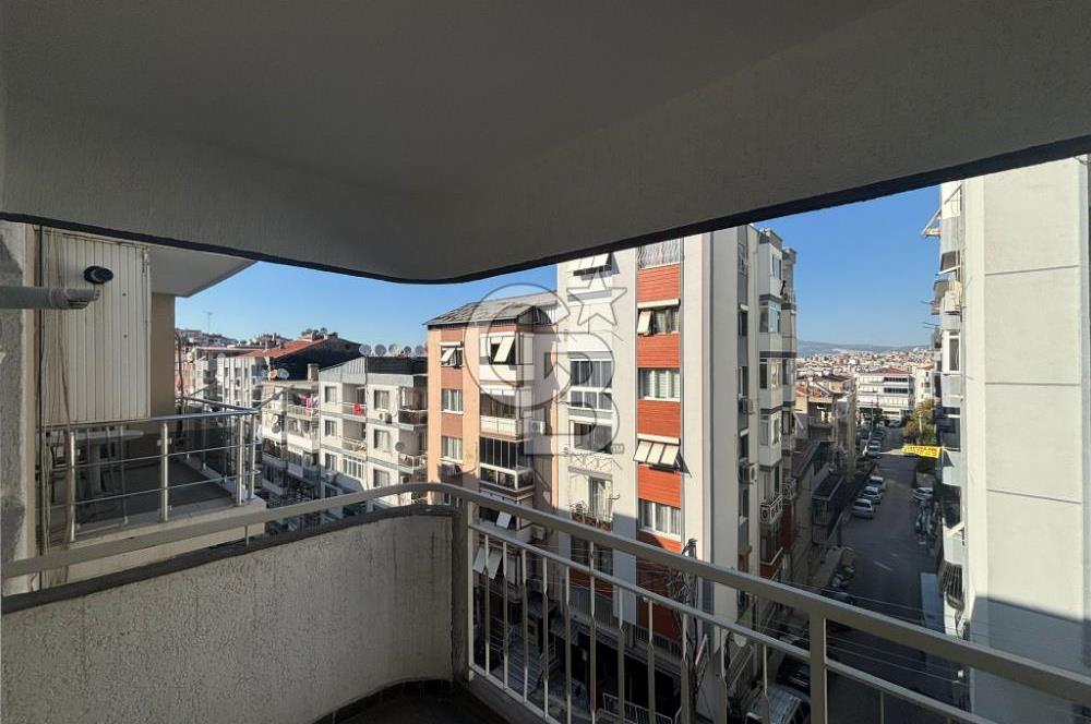 Ulu Önder Cad.de tadilatlı harika bir 3+1 Satılık daire