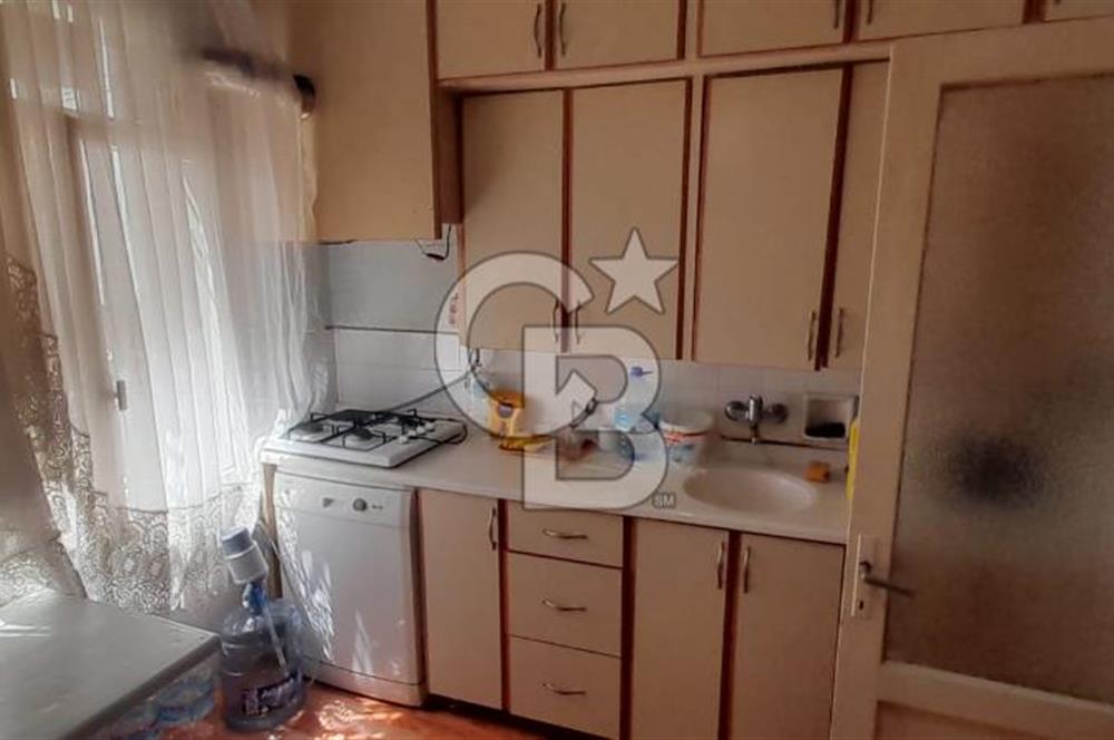 KARŞIYAKA SAHİL ARKASI 3+1 EŞYALI YÜKSEK ZEMİN DAİRE