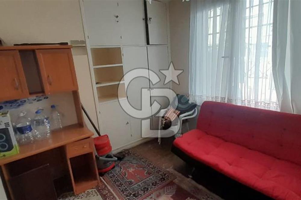 KARŞIYAKA SAHİL ARKASI 3+1 EŞYALI YÜKSEK ZEMİN DAİRE