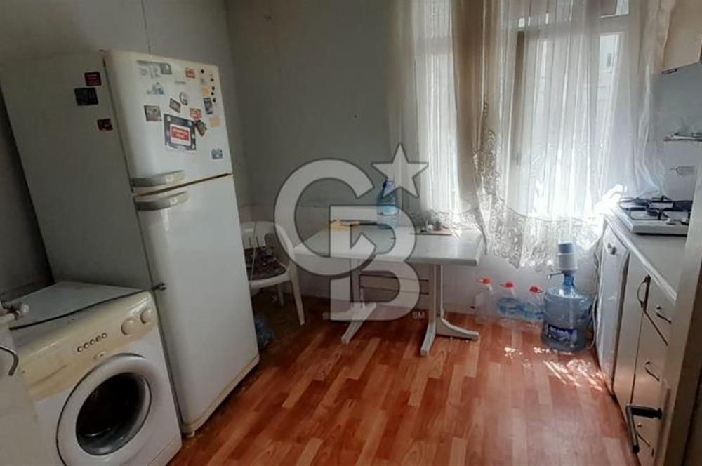 KARŞIYAKA SAHİL ARKASI 3+1 EŞYALI YÜKSEK ZEMİN DAİRE