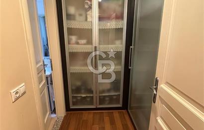 Florya Şenlikköy Site İçerisinde Satılık 4+1 Daire