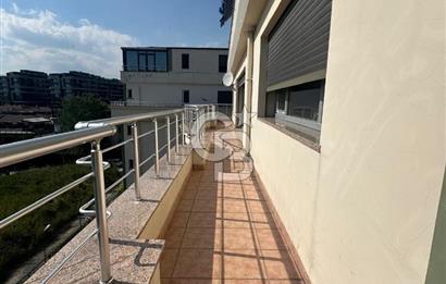 Florya Şenlikköy Site İçerisinde Satılık 4+1 Daire