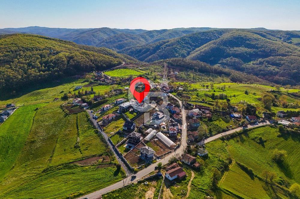 ŞİLE YAKA MAHALLESİ' NDE GENİŞ BAHÇELİ TRİPLEKS VİLLA