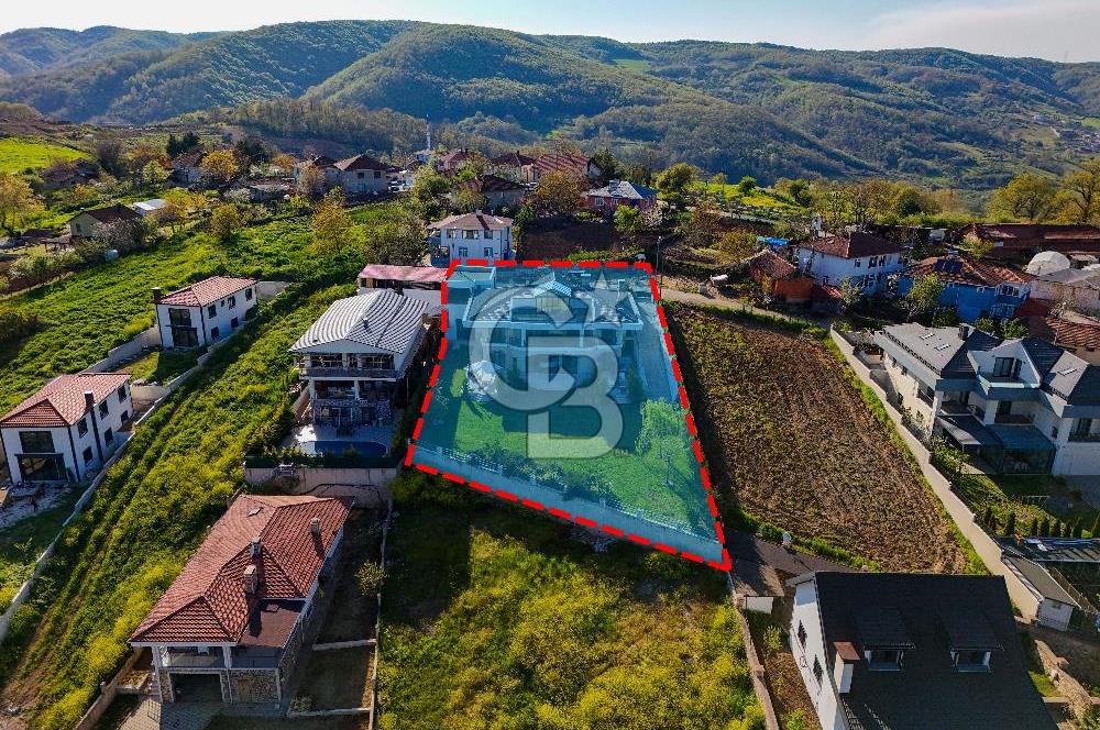 ŞİLE YAKA MAHALLESİ' NDE GENİŞ BAHÇELİ TRİPLEKS VİLLA