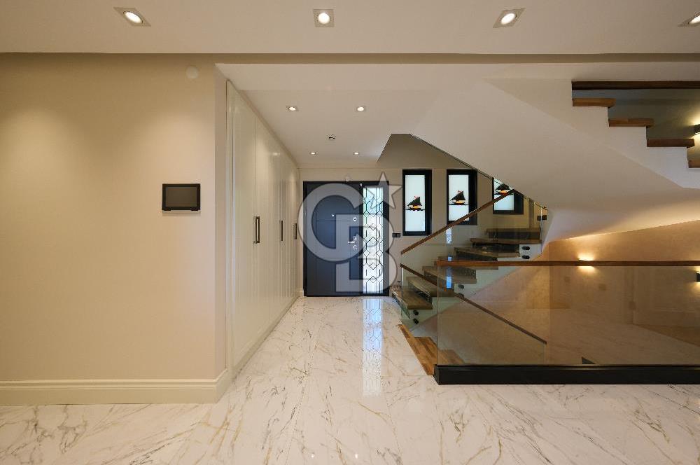 ŞİLE YAKA MAHALLESİ' NDE GENİŞ BAHÇELİ TRİPLEKS VİLLA