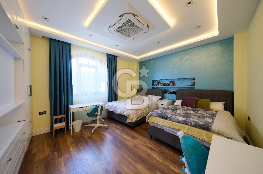 ŞİLE YAKA MAHALLESİ' NDE GENİŞ BAHÇELİ TRİPLEKS VİLLA