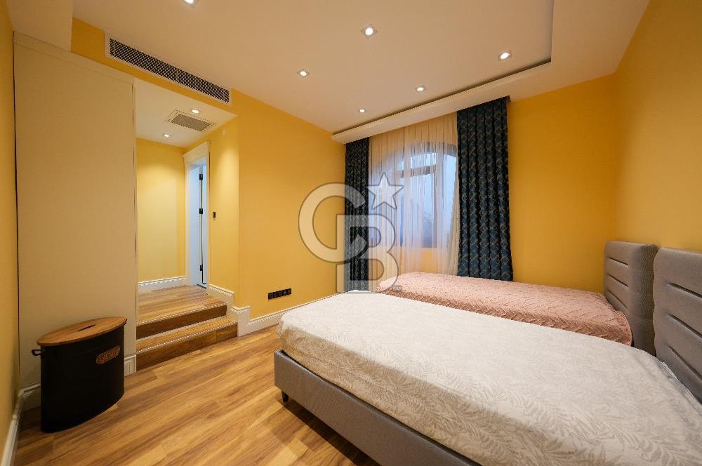 ŞİLE YAKA MAHALLESİ' NDE GENİŞ BAHÇELİ TRİPLEKS VİLLA