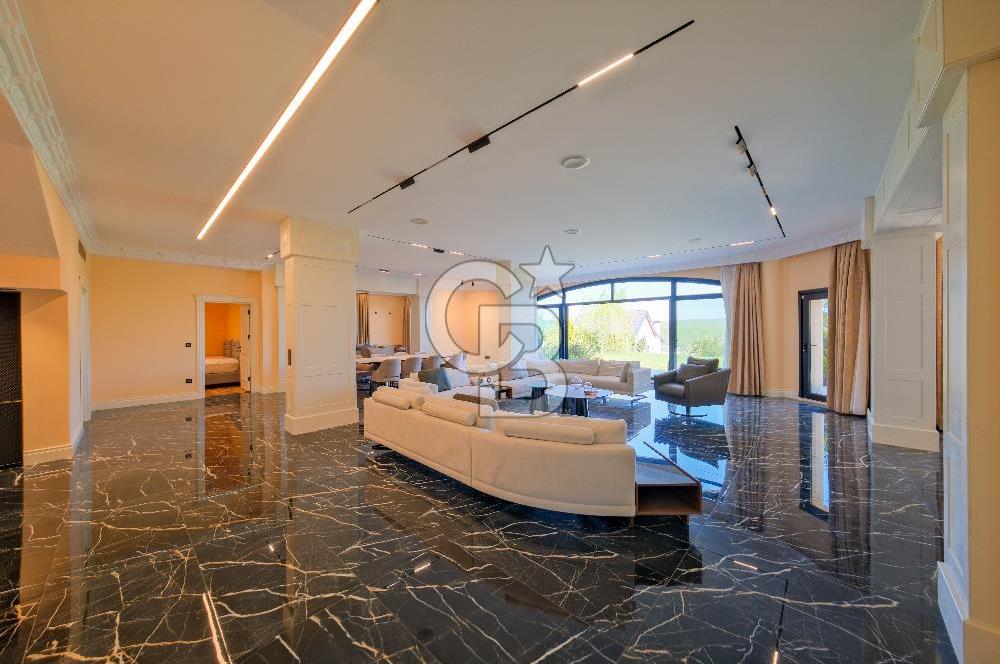 ŞİLE YAKA MAHALLESİ' NDE GENİŞ BAHÇELİ TRİPLEKS VİLLA