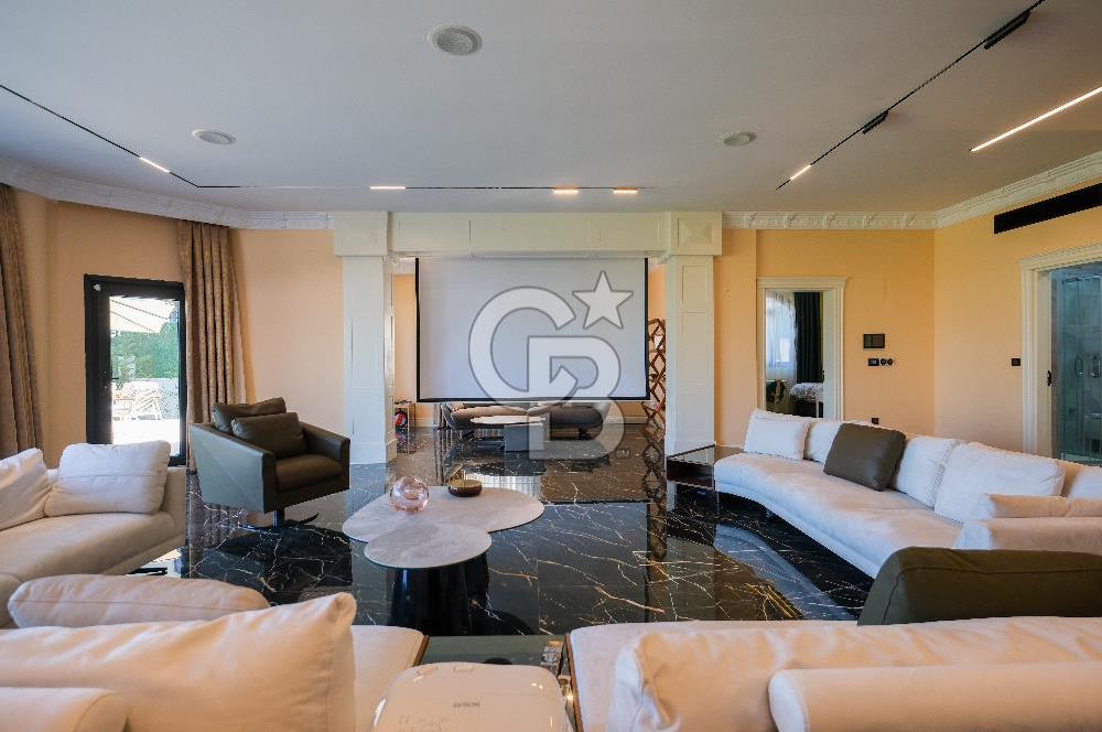 ŞİLE YAKA MAHALLESİ' NDE GENİŞ BAHÇELİ TRİPLEKS VİLLA