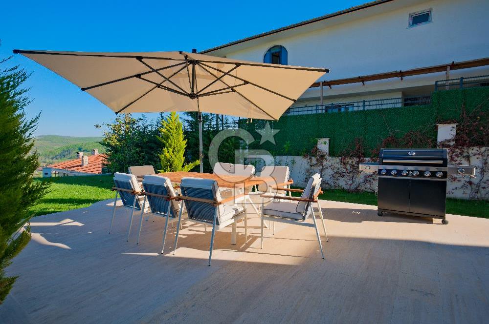 ŞİLE YAKA MAHALLESİ' NDE GENİŞ BAHÇELİ TRİPLEKS VİLLA