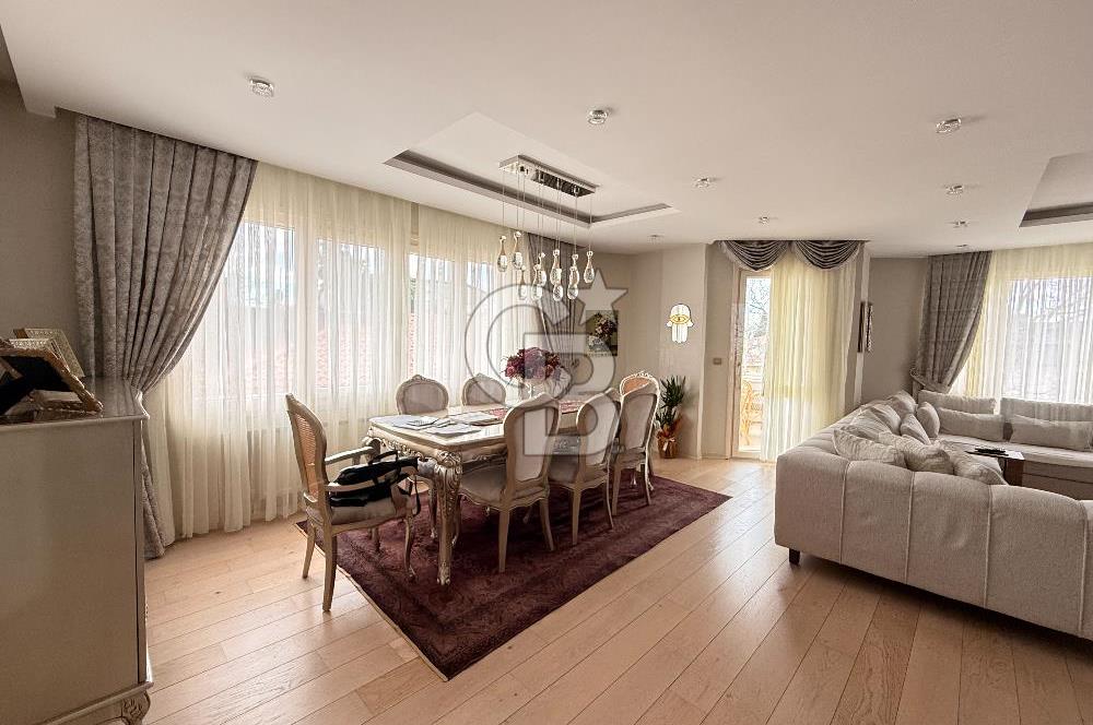 Florya Merkezi Konumda Satılık 4+1 Daire