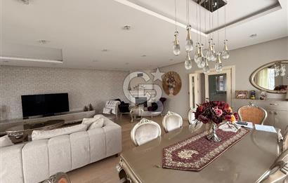 Florya Merkezi Konumda Satılık 4+1 Daire