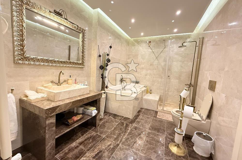 Florya Merkezi Konumda Satılık 4+1 Daire