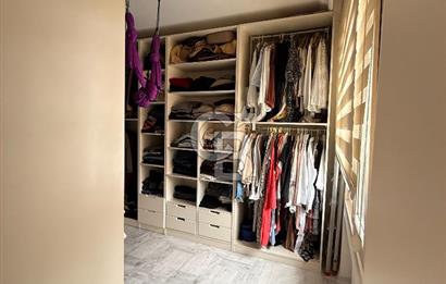 Florya Merkezi Konumda Satılık 4+1 Daire