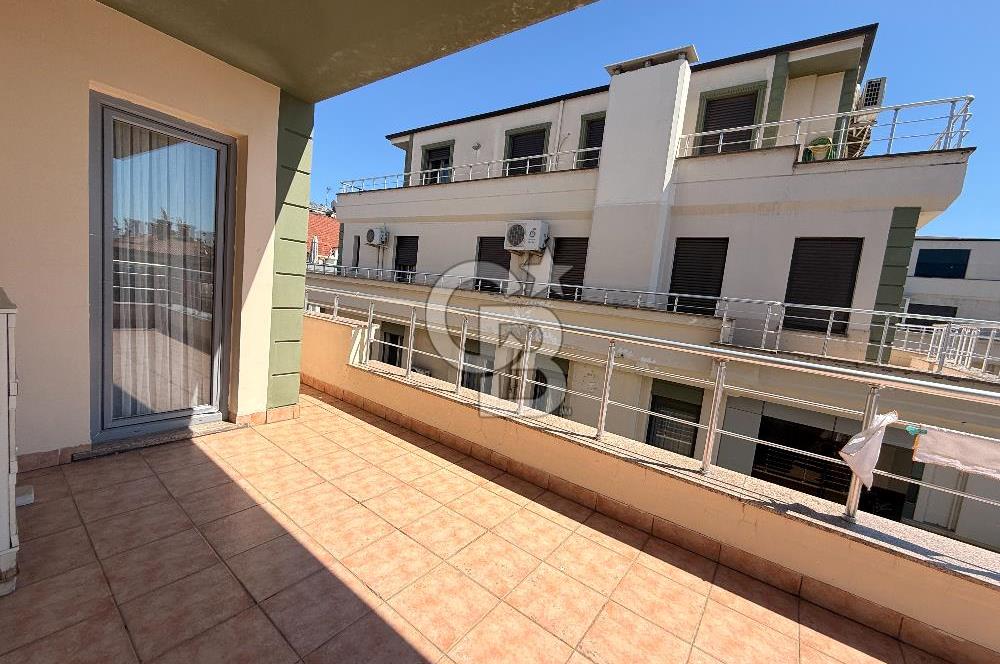 Florya Şenlikköy Site İçerisinde Satılık 4+1 Daire