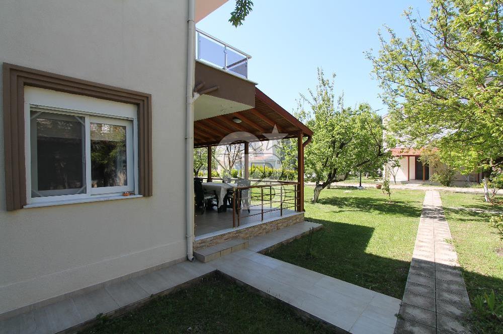Ayvalık ‘da Kiralık Eşyalı Villa – Kumsalda Güneşlenmek İyi Gelecek