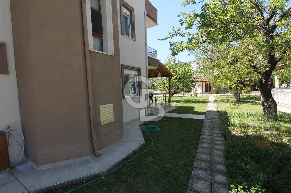 Ayvalık ‘da Kiralık Eşyalı Villa – Kumsalda Güneşlenmek İyi Gelecek