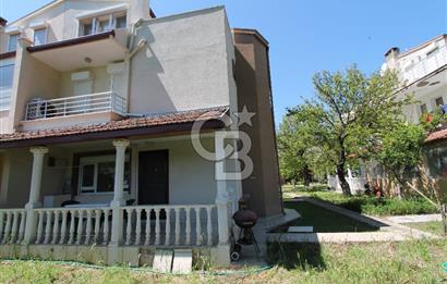 Ayvalık ‘da Kiralık Eşyalı Villa – Kumsalda Güneşlenmek İyi Gelecek