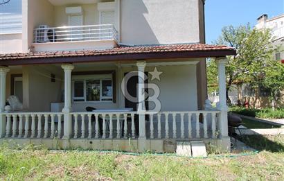 Ayvalık ‘da Kiralık Eşyalı Villa – Kumsalda Güneşlenmek İyi Gelecek