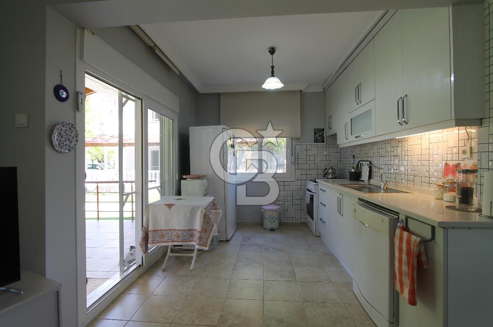 Ayvalık ‘da Kiralık Eşyalı Villa – Kumsalda Güneşlenmek İyi Gelecek